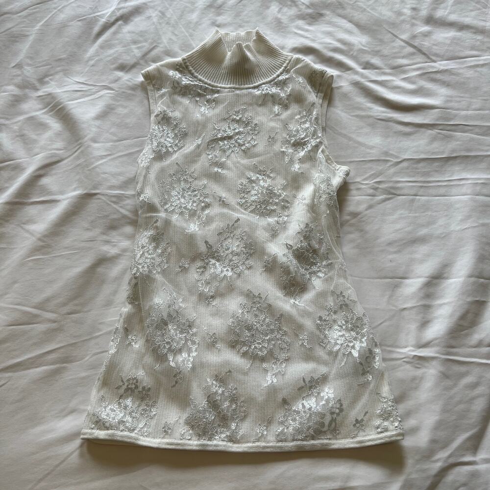 Cache white silver metallic floral mesh mock neck sleeveless top M